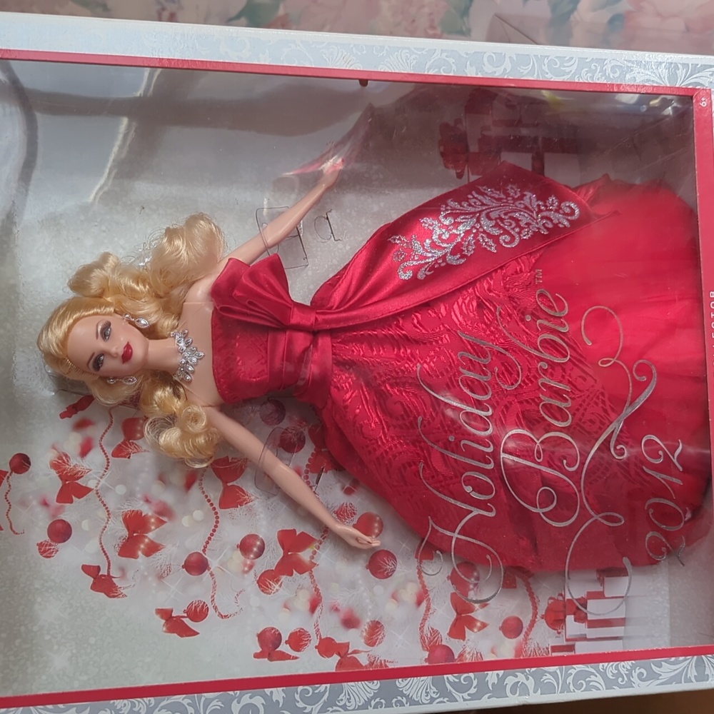 Barbie 2012 holiday edition